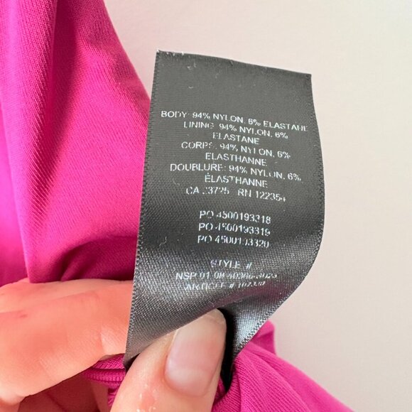 Aritzia Babaton Contour Squareneck Romper Magenta Pink Size Medium - Picture 5 of 5